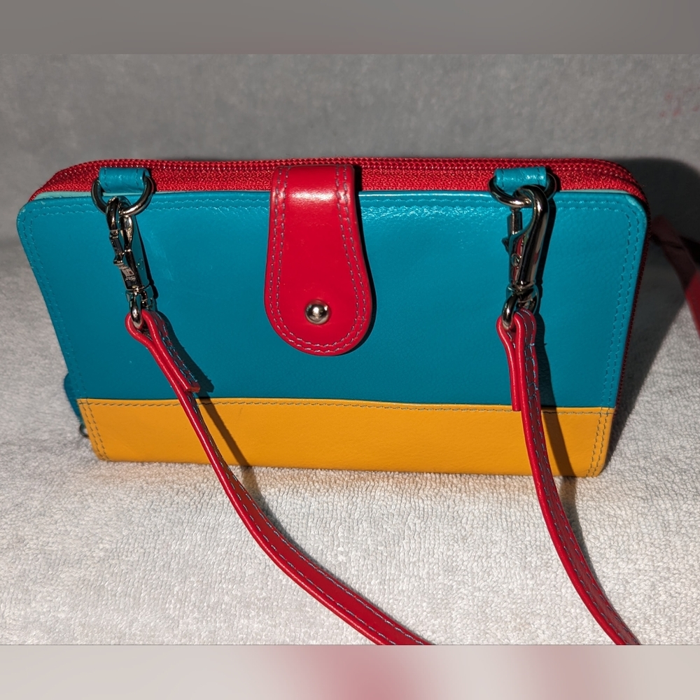 Color block Smart Phone case with zip around wallet.